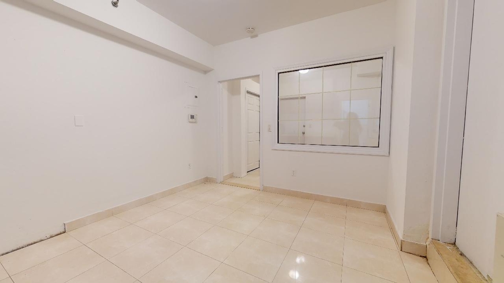 102-02 Queens Blvd - Photo 1