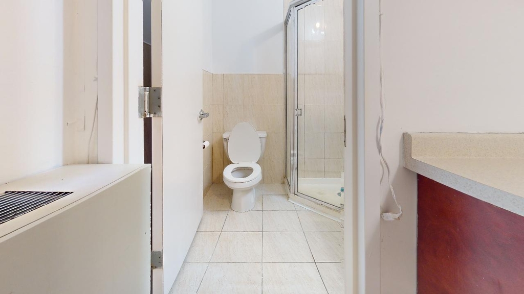 102-02 Queens Blvd - Photo 8