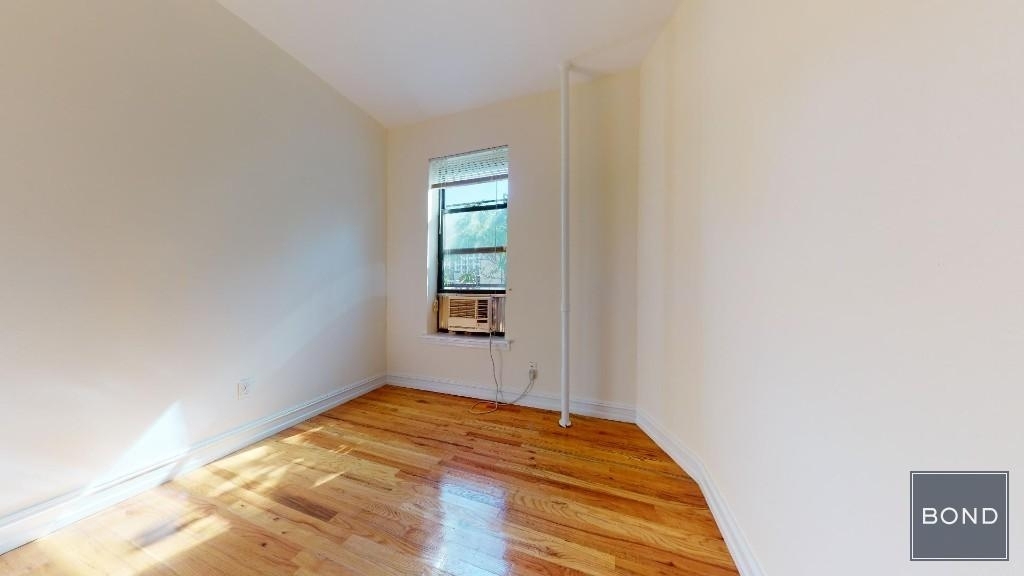 East 19th Street - Photo 4