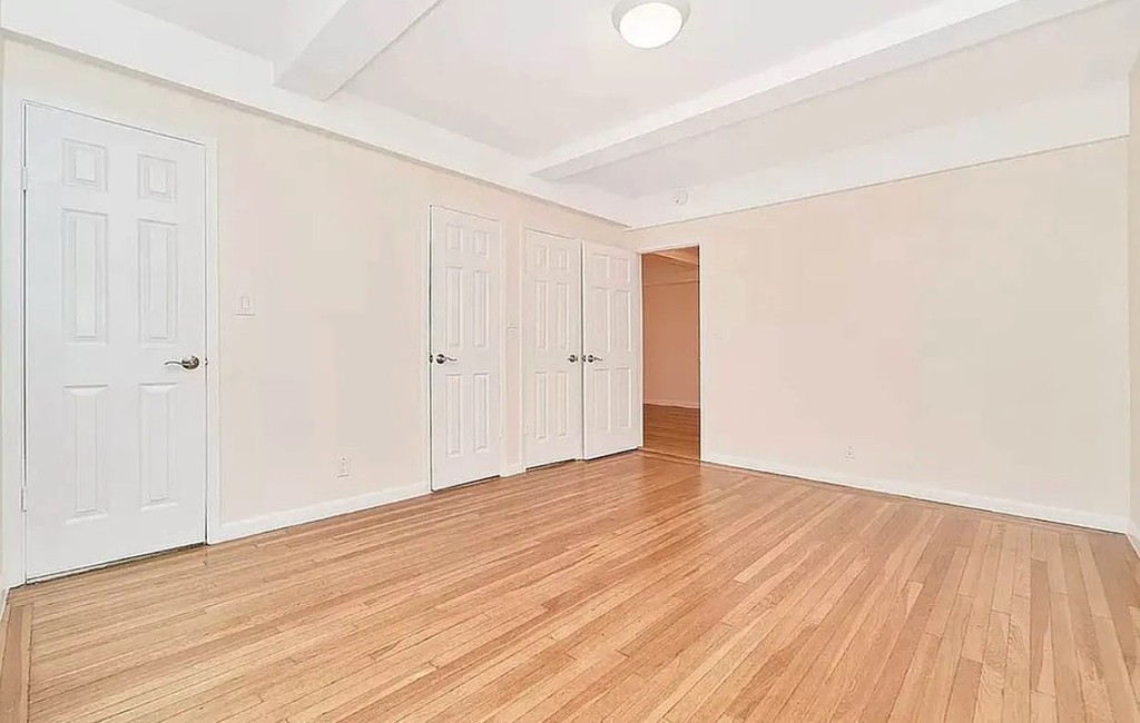 850 Amsterdam Avenue - Photo 1