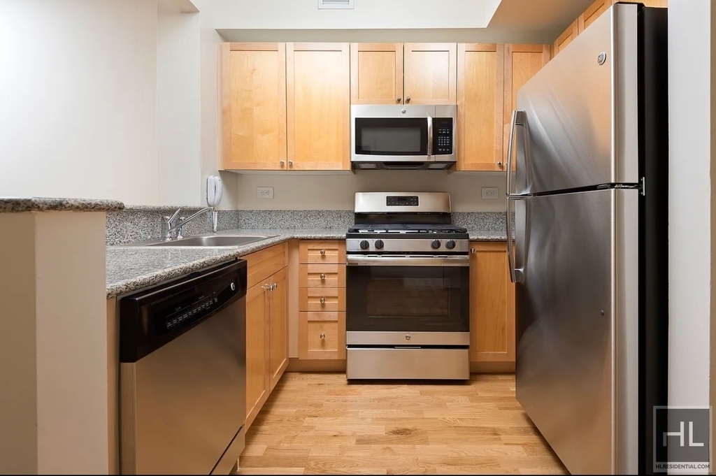 Lexington Avenue - Photo 4