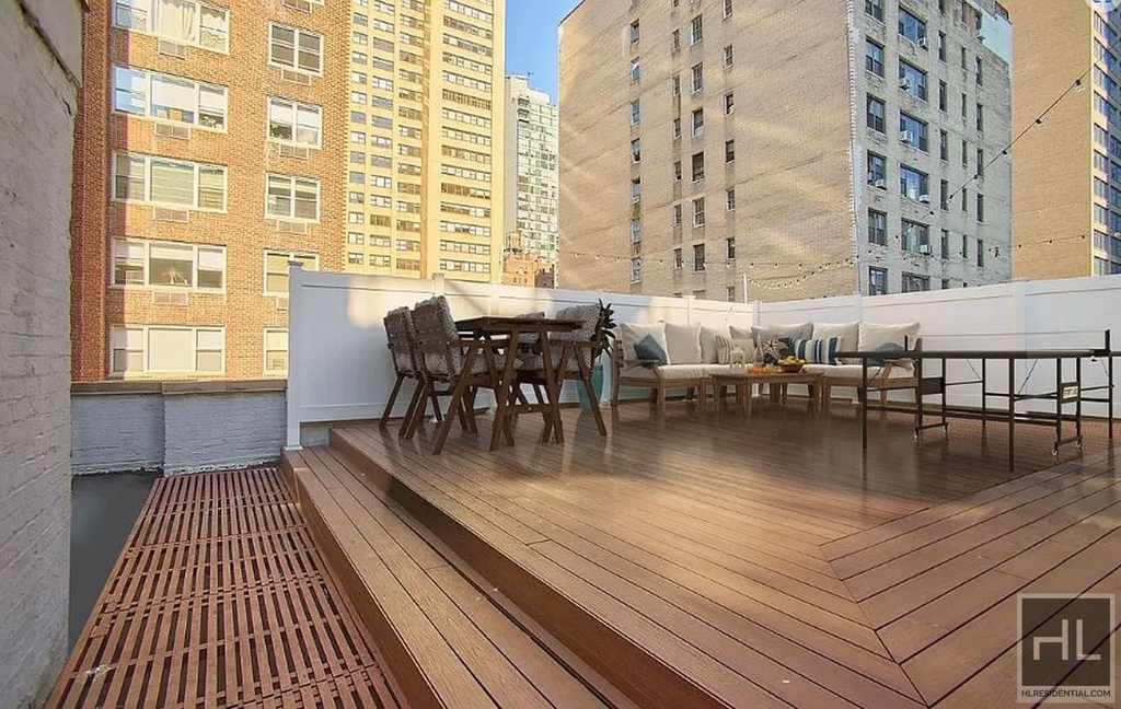 East 37th Street - Photo 2