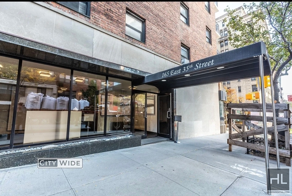 East 35 Street - Photo 9