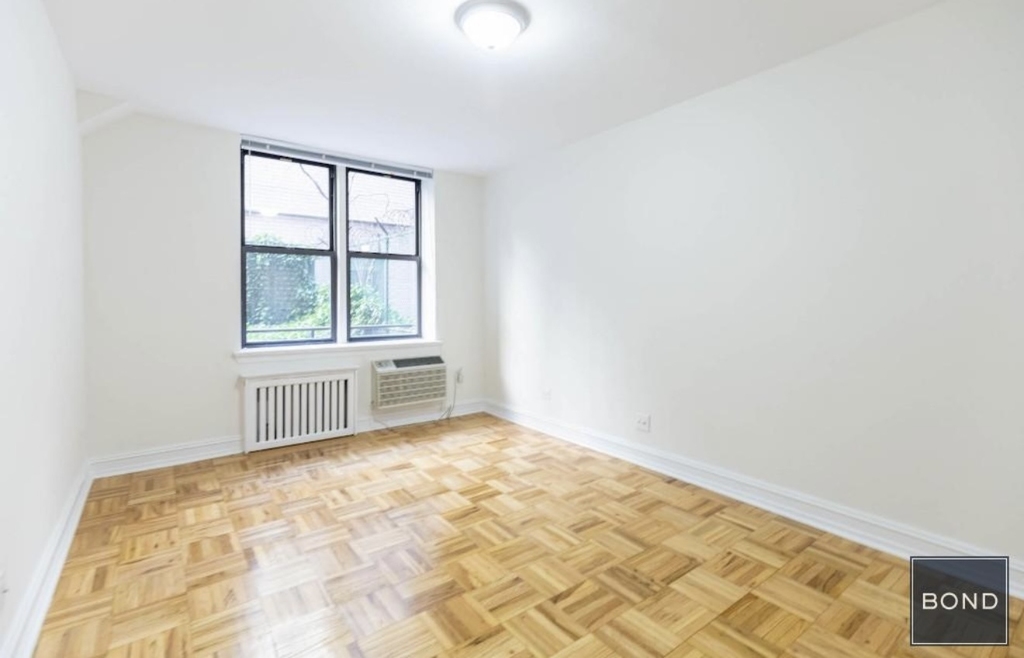 151 West 16th Street - Photo 5