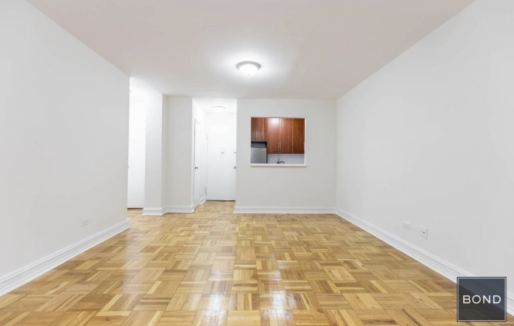 151 West 16th Street - Photo 3