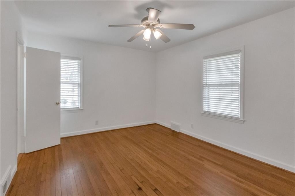 2032 Garden Circle - Photo 8