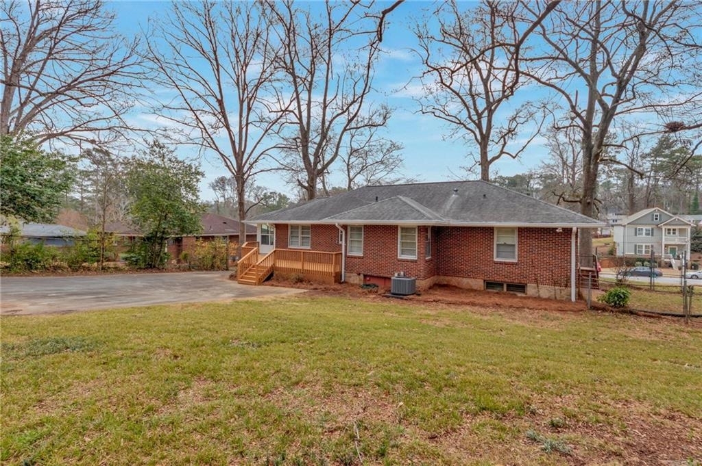 2032 Garden Circle - Photo 3
