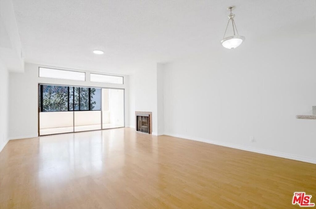 729 S Hobart Boulevard - Photo 4