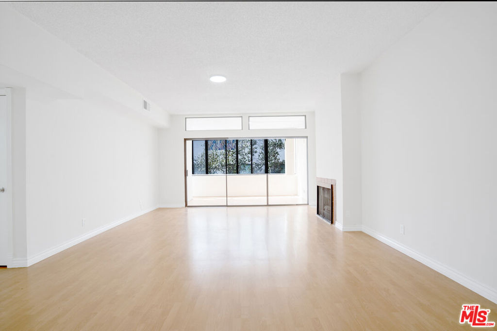 729 S Hobart Boulevard - Photo 1