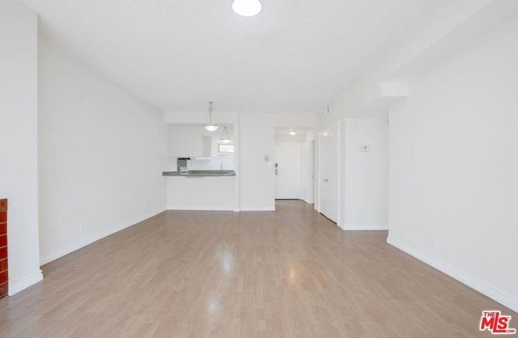 729 S Hobart Boulevard - Photo 11