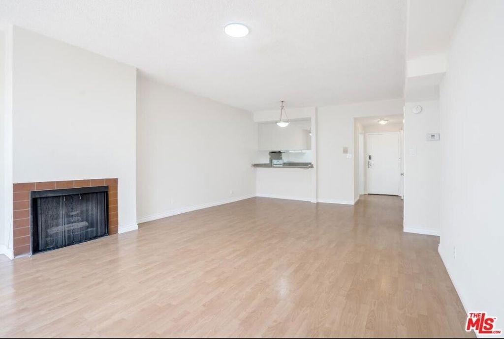 729 S Hobart Boulevard - Photo 10