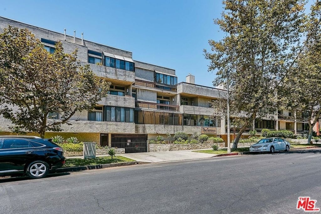 729 S Hobart Boulevard - Photo 33