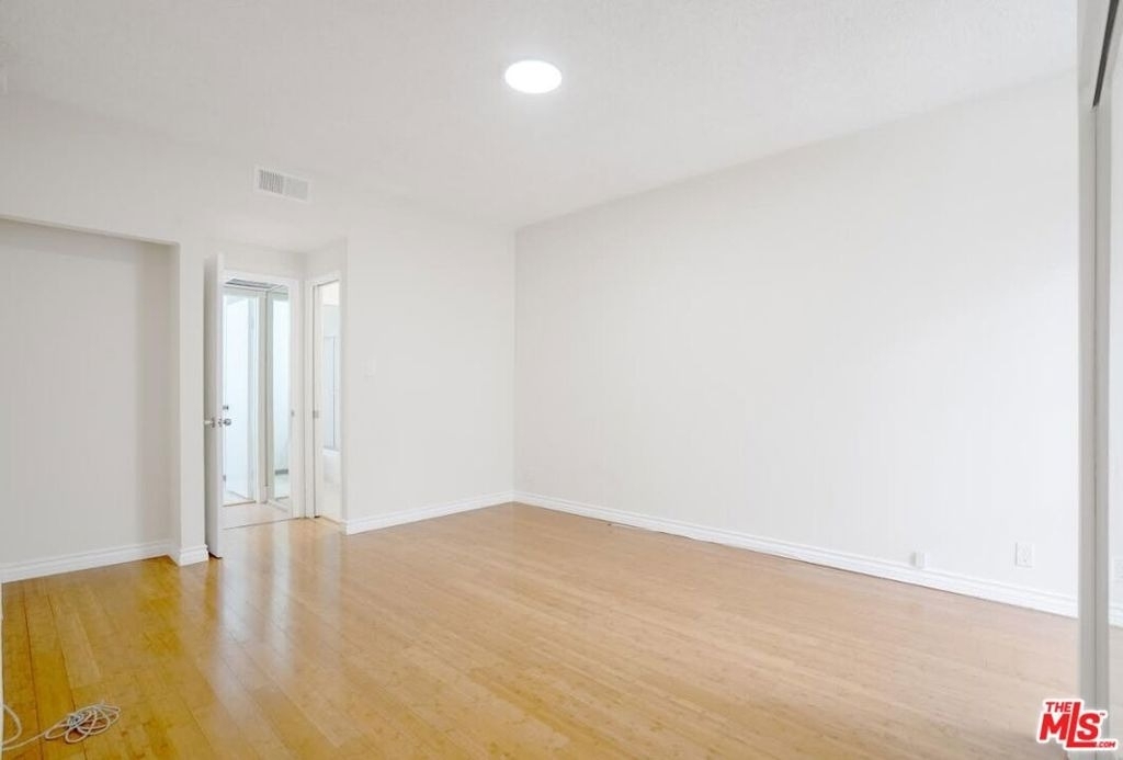 729 S Hobart Boulevard - Photo 20