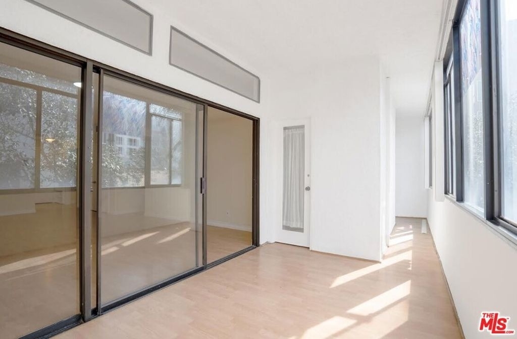 729 S Hobart Boulevard - Photo 22