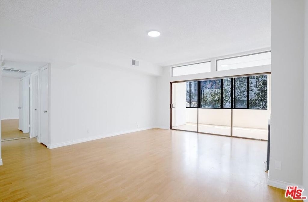729 S Hobart Boulevard - Photo 9