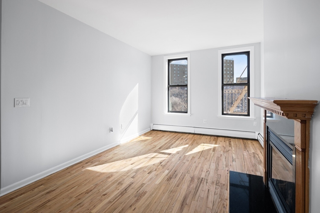 61 Lenox Avenue - Photo 3