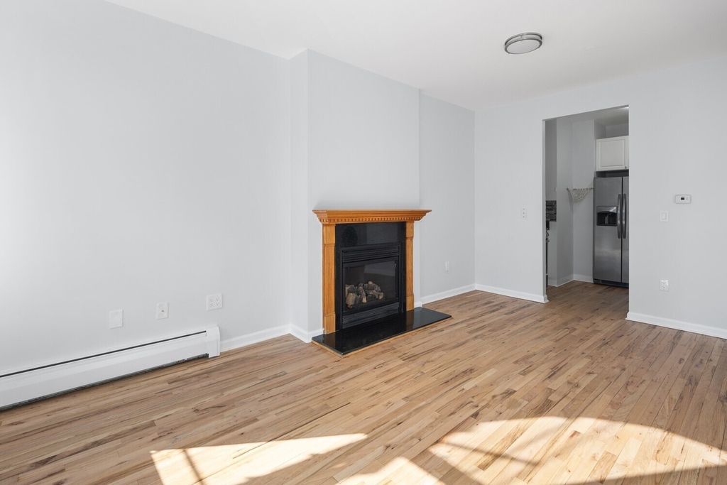 61 Lenox Avenue - Photo 4