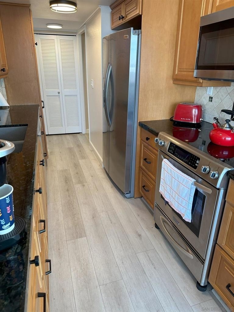 1730 Avenida Del Mundo - Photo 8