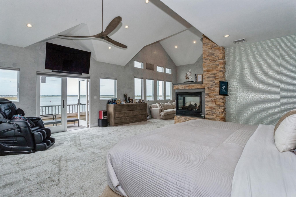 319 Harbor Drive - Photo 21