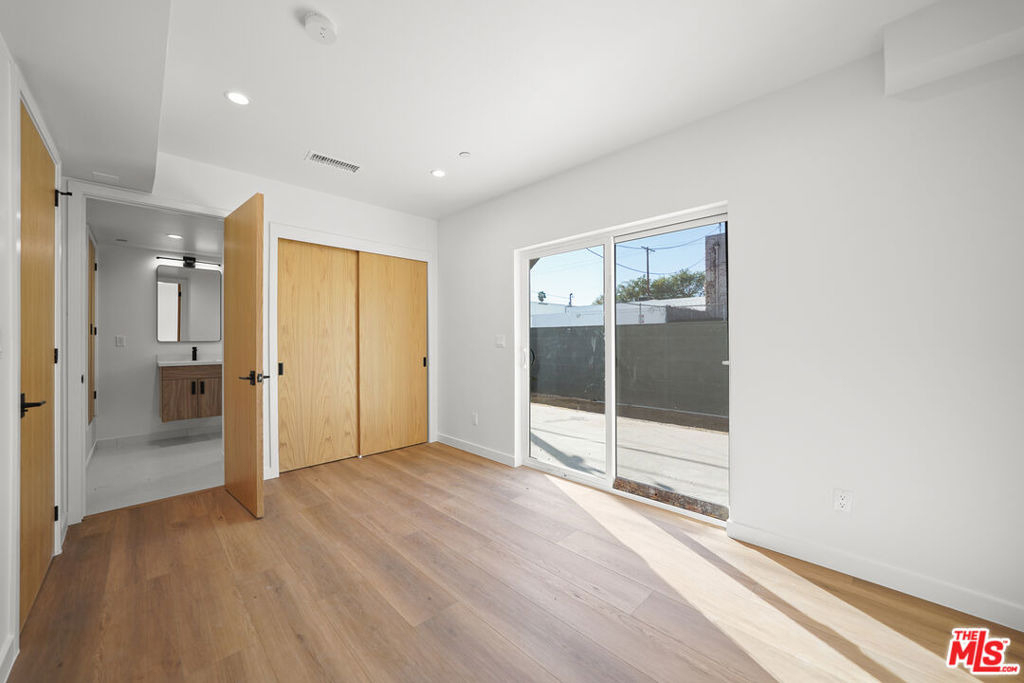 819 N Mccadden Place - Photo 15