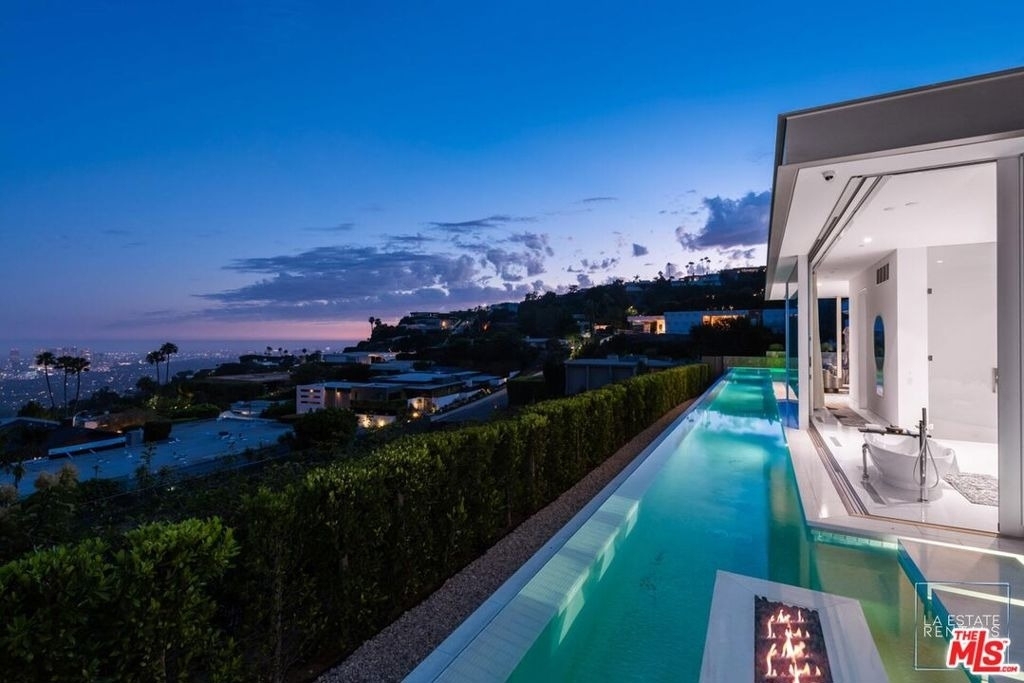 1814 N Doheny Drive - Photo 8