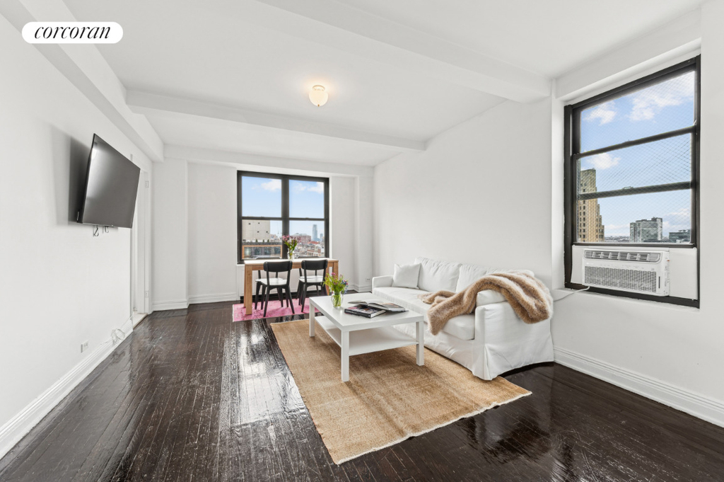 200 W 16th Street - Photo 0
