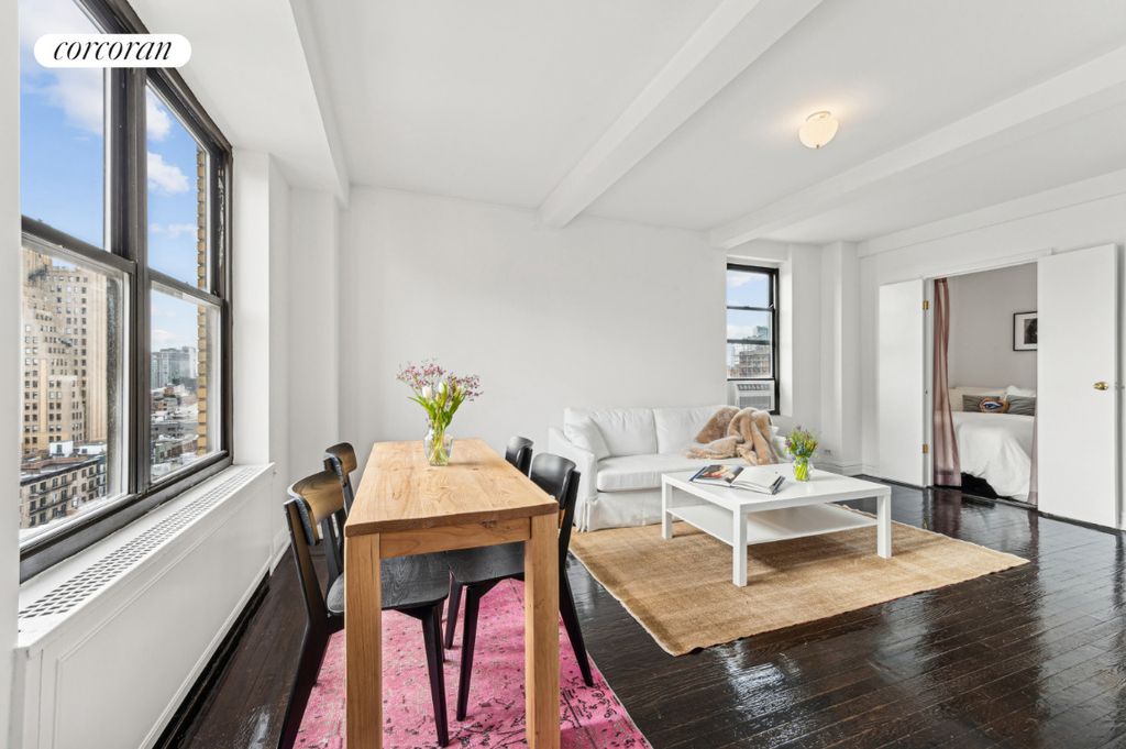 200 W 16th Street - Photo 1