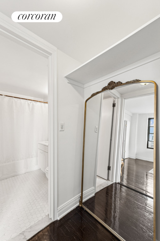 200 W 16th Street - Photo 6