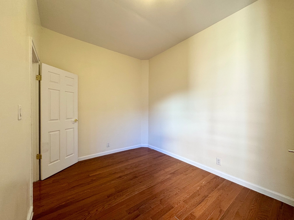 515 West 111th Street - Photo 8