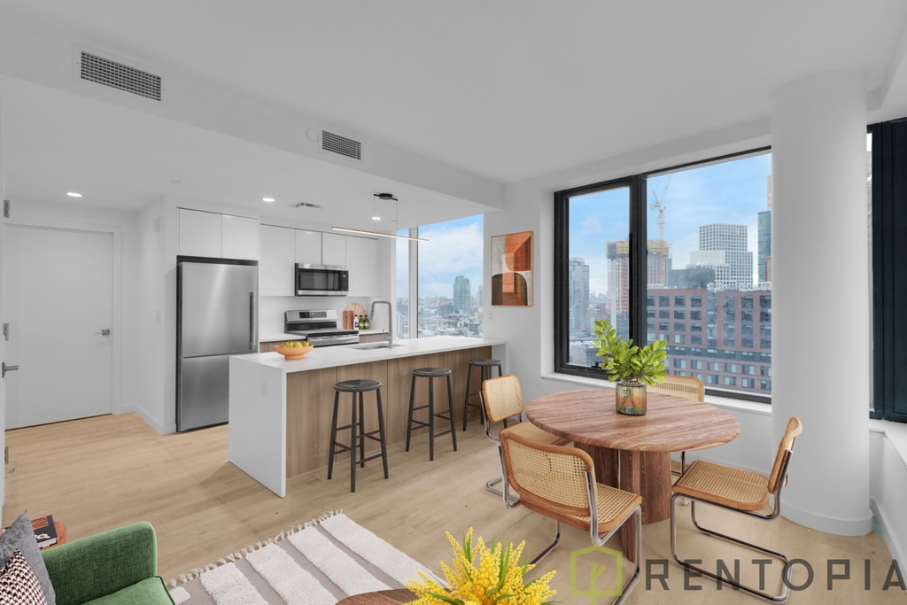 87 Commercial Street - Photo 1