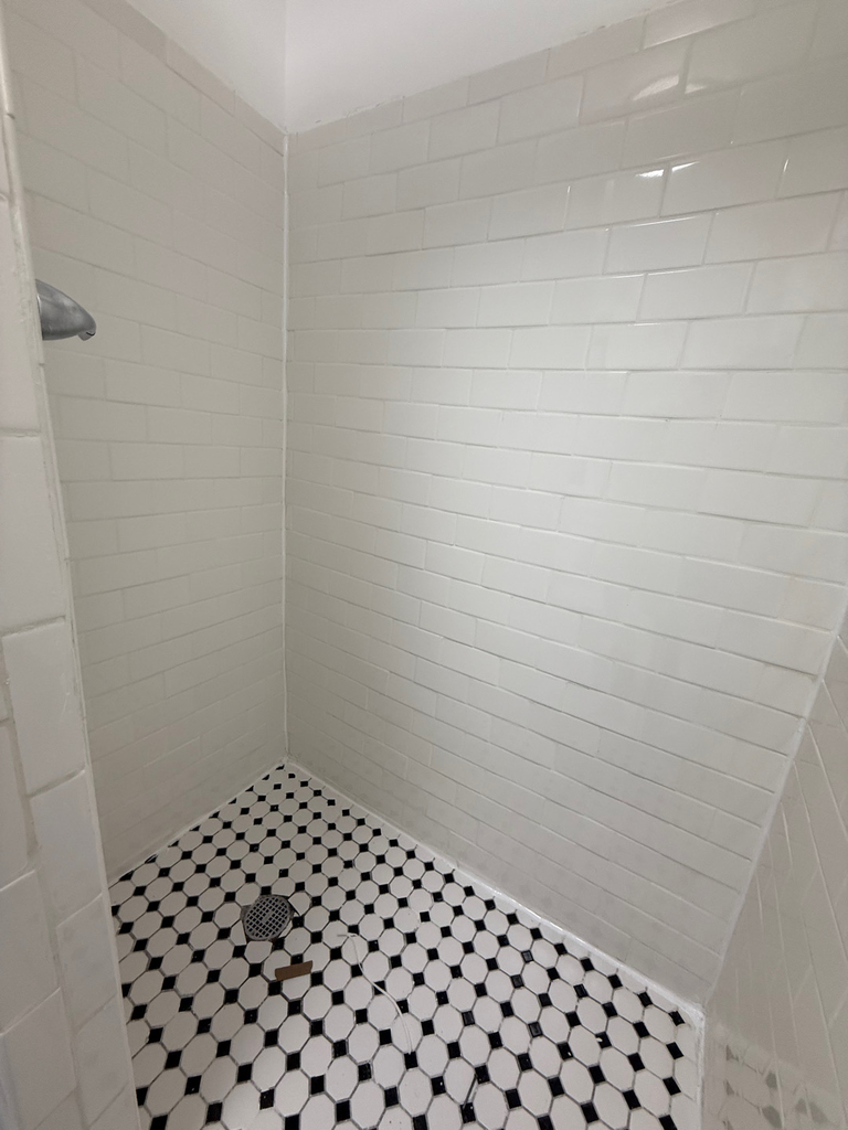 1427 York Avenue - Photo 12