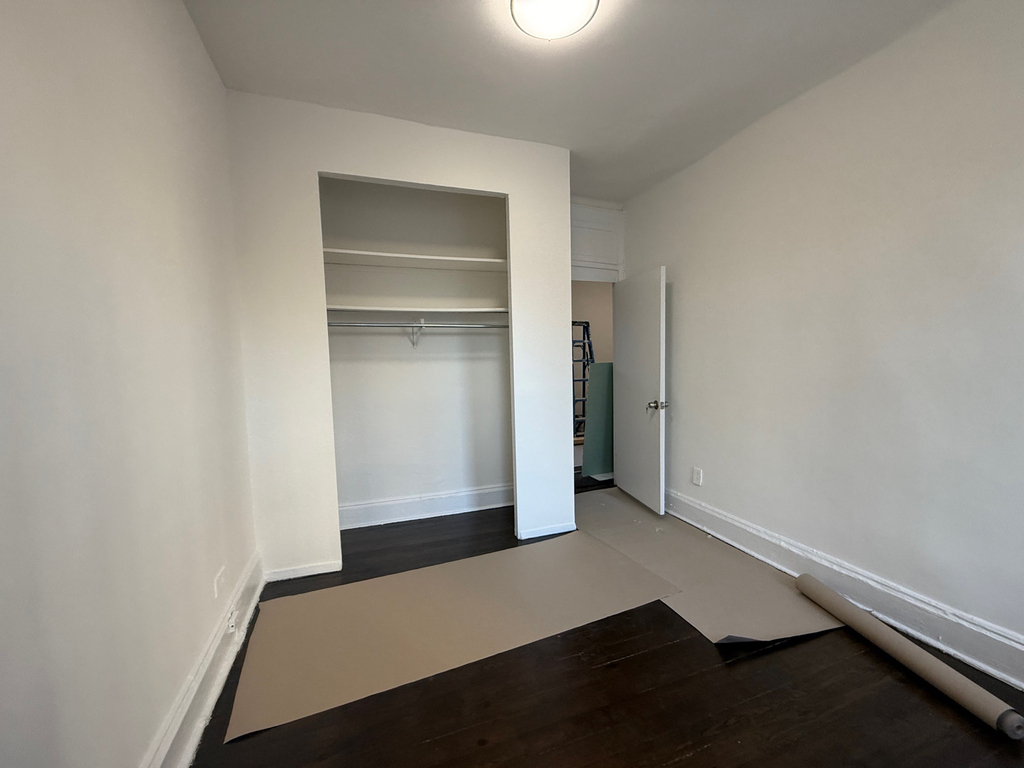 1427 York Avenue - Photo 8