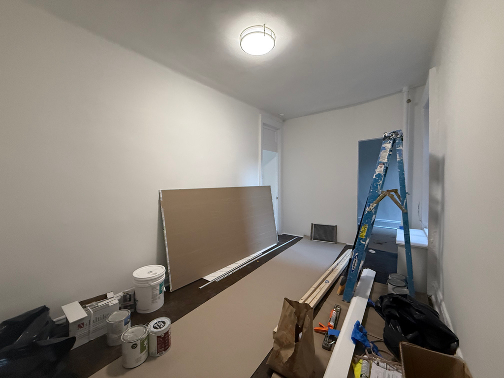 1427 York Avenue - Photo 0