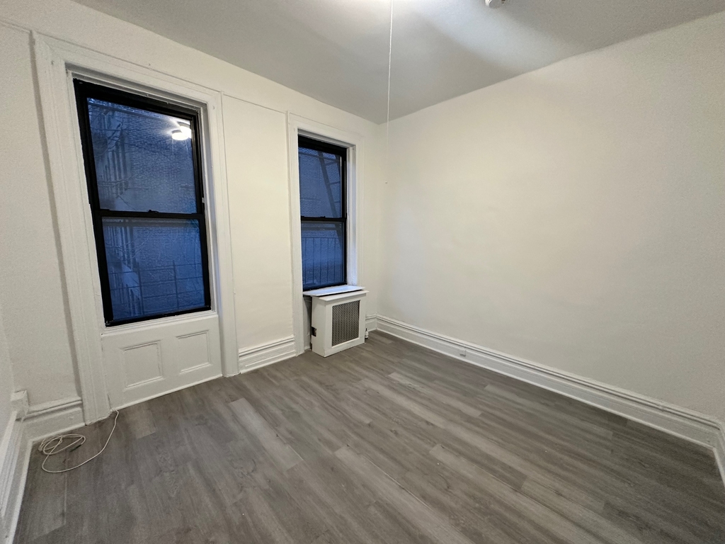 First Avenue - Photo 1