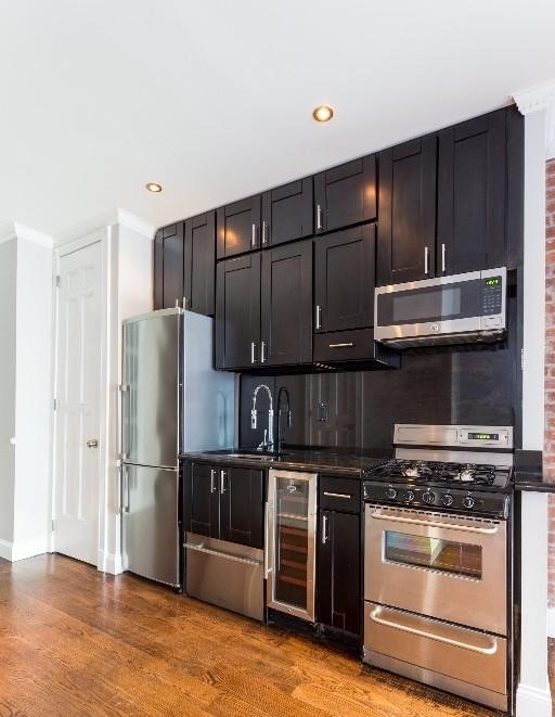 436 West 52nd Street - Photo 1
