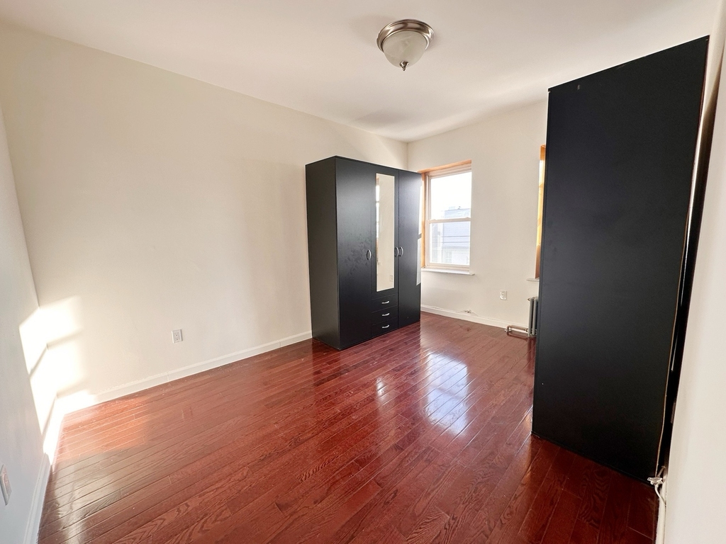 65th Street and 20th Avenue  - Photo 1