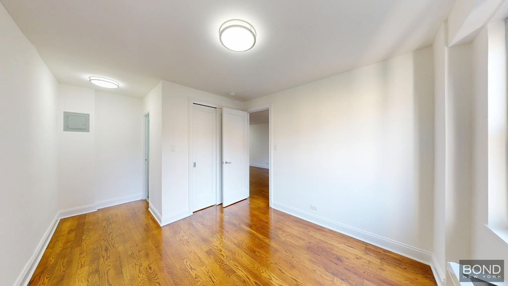 145 East 16th Street - Photo 2