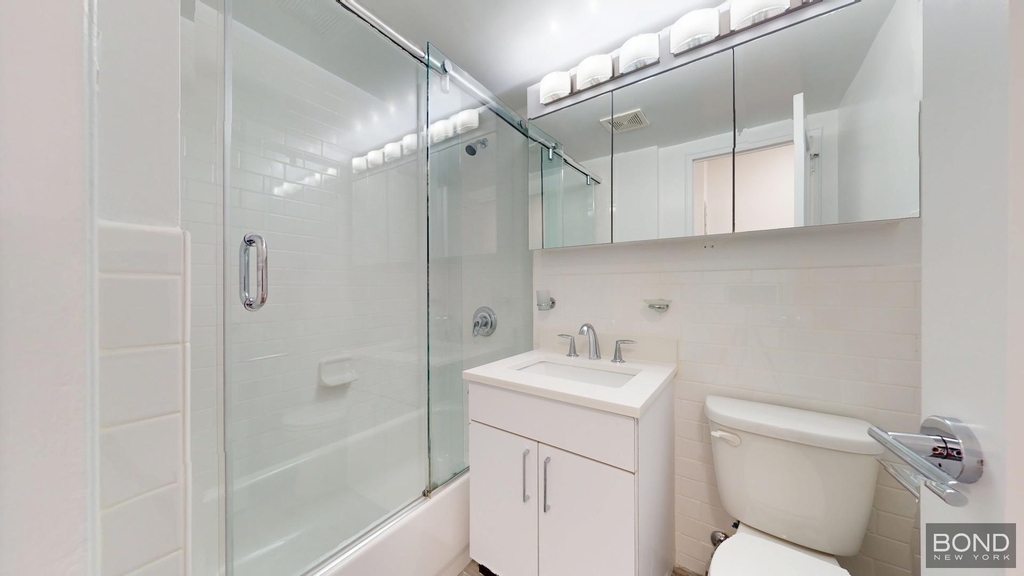 145 East 16th Street - Photo 3