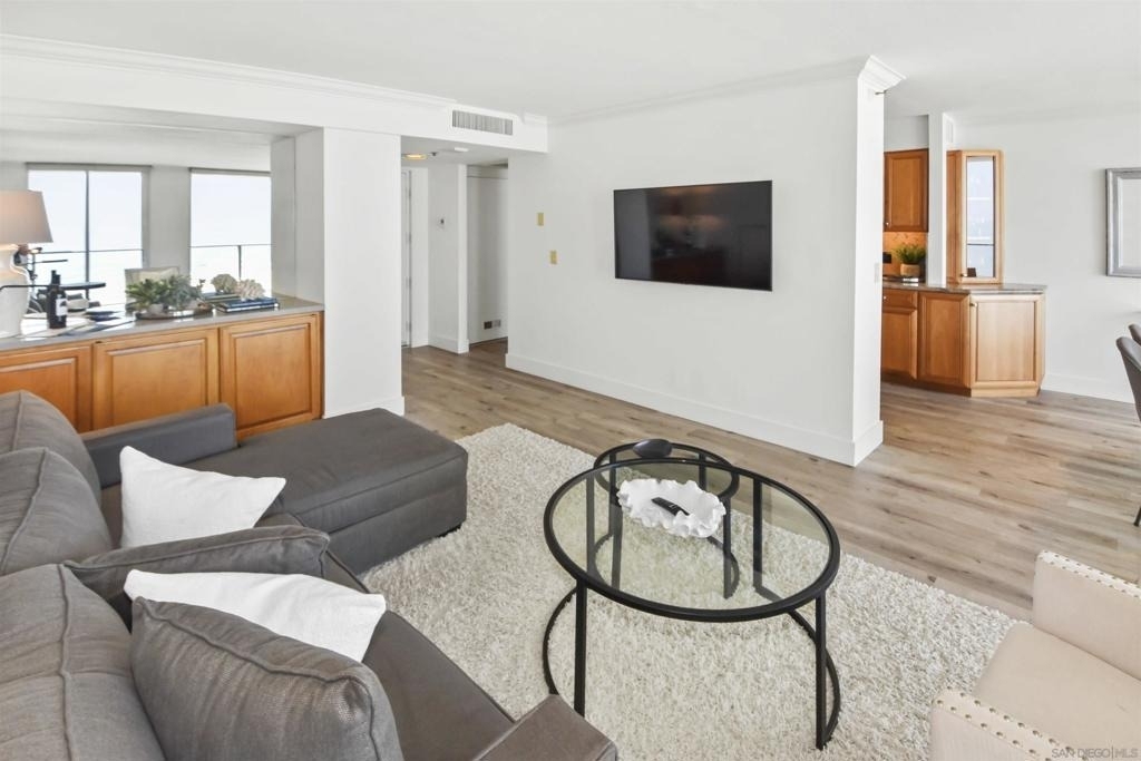 1820 Avenida Del Mundo - Photo 4