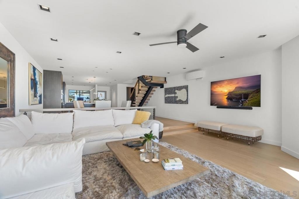 135 S Sierra Ave - Photo 9