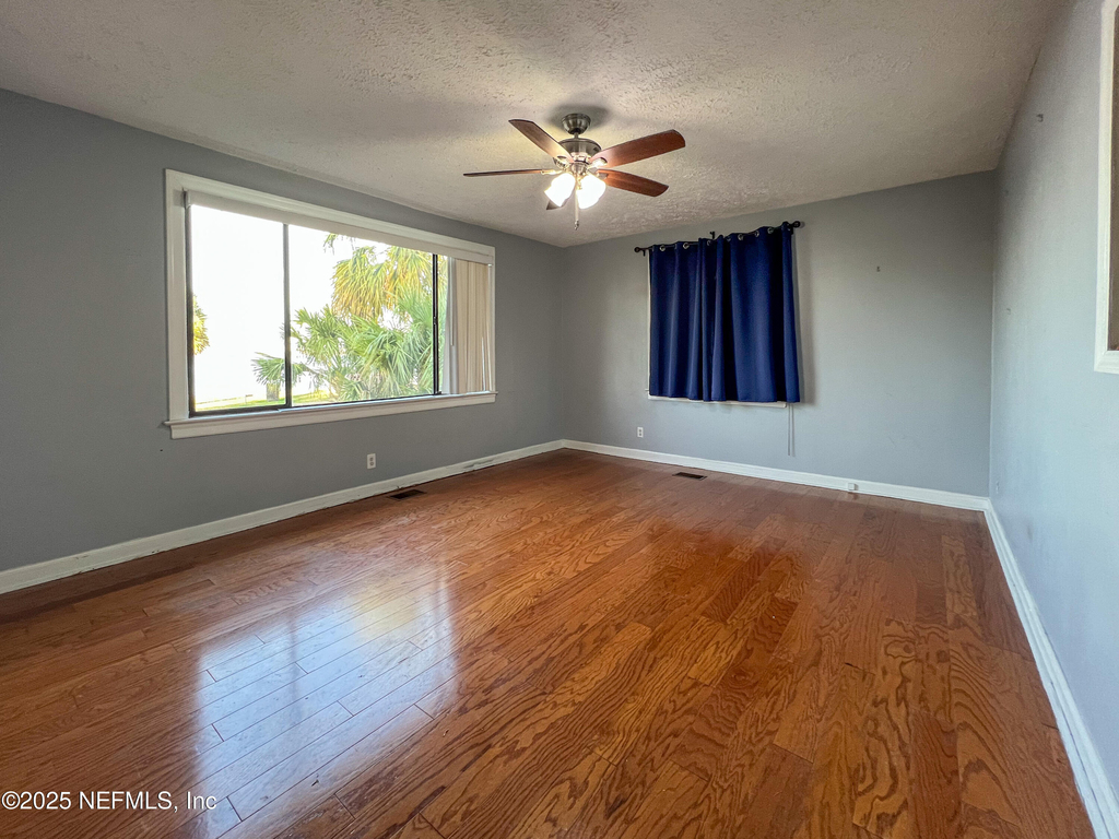 1733 River Road - Photo 4