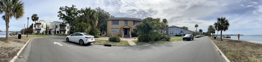 1733 River Road - Photo 1
