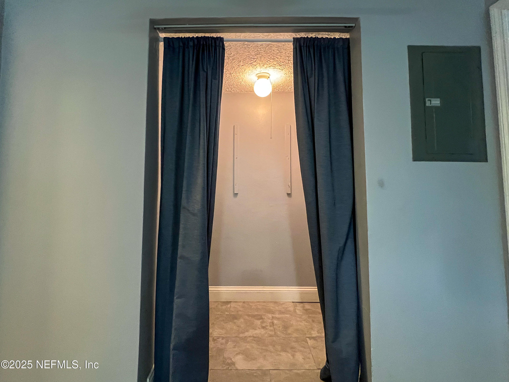 1733 River Road - Photo 8