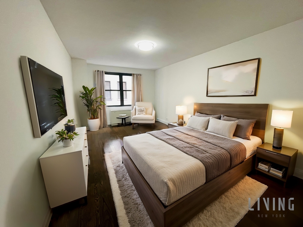 96 Fifth Avenue - Photo 0