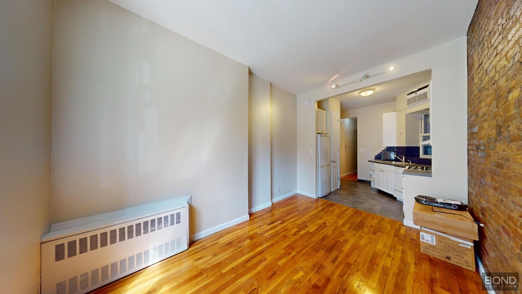 East 33rd Street - Photo 2