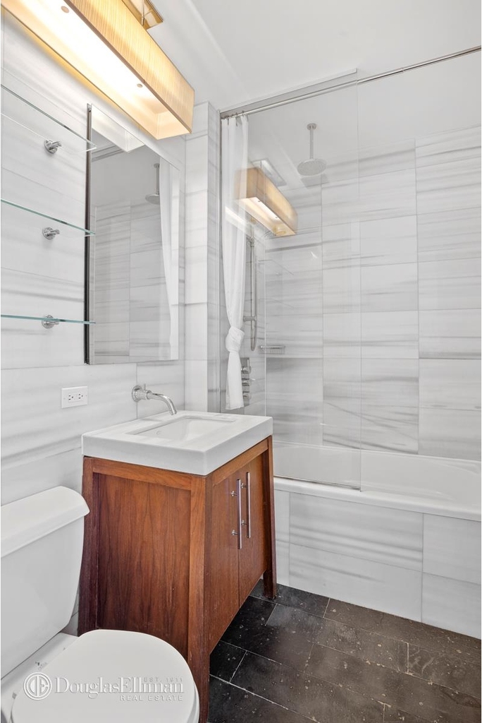 88 Greenwich St - Photo 4
