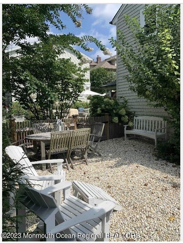505 Washington Lane - Photo 2