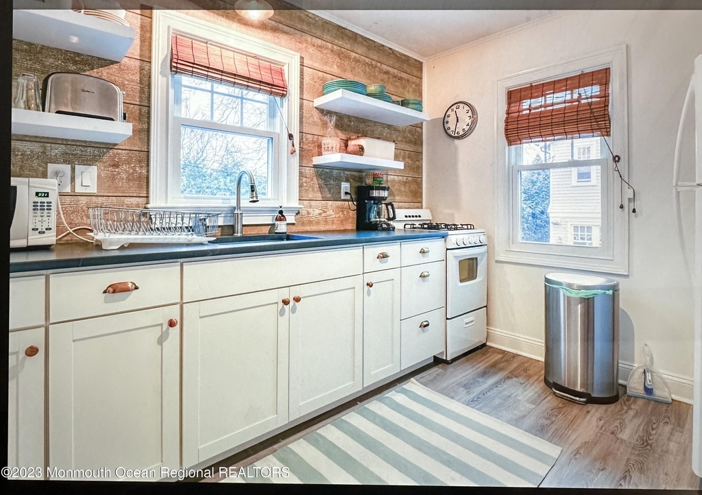 505 Washington Lane - Photo 9