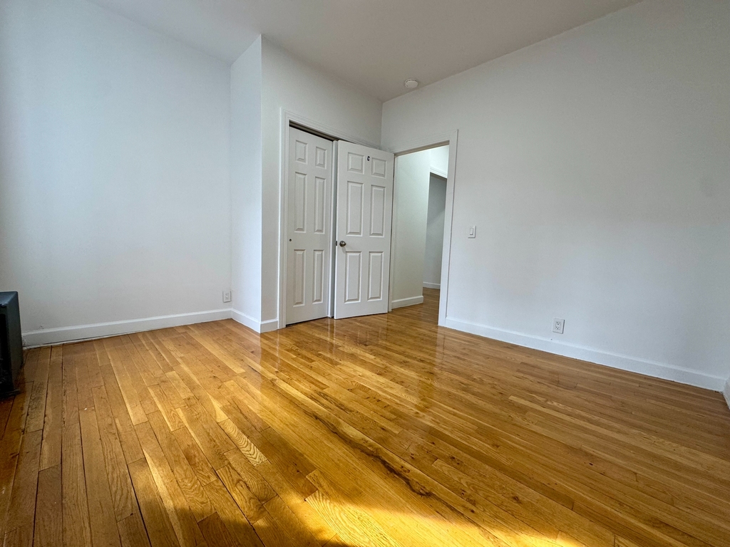 556 West 162nd Street - Photo 9