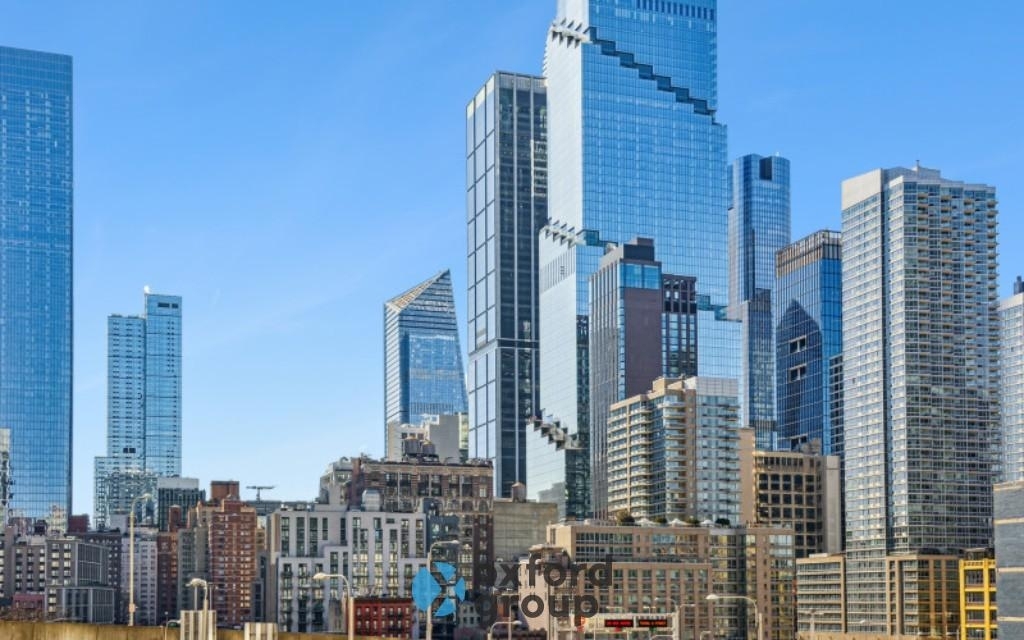 West 42nd Street - Photo 10